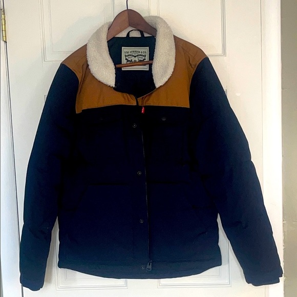 Levi's Other - Levi's Men's Woodsman Sherpa Collar Puffer Jacket Small